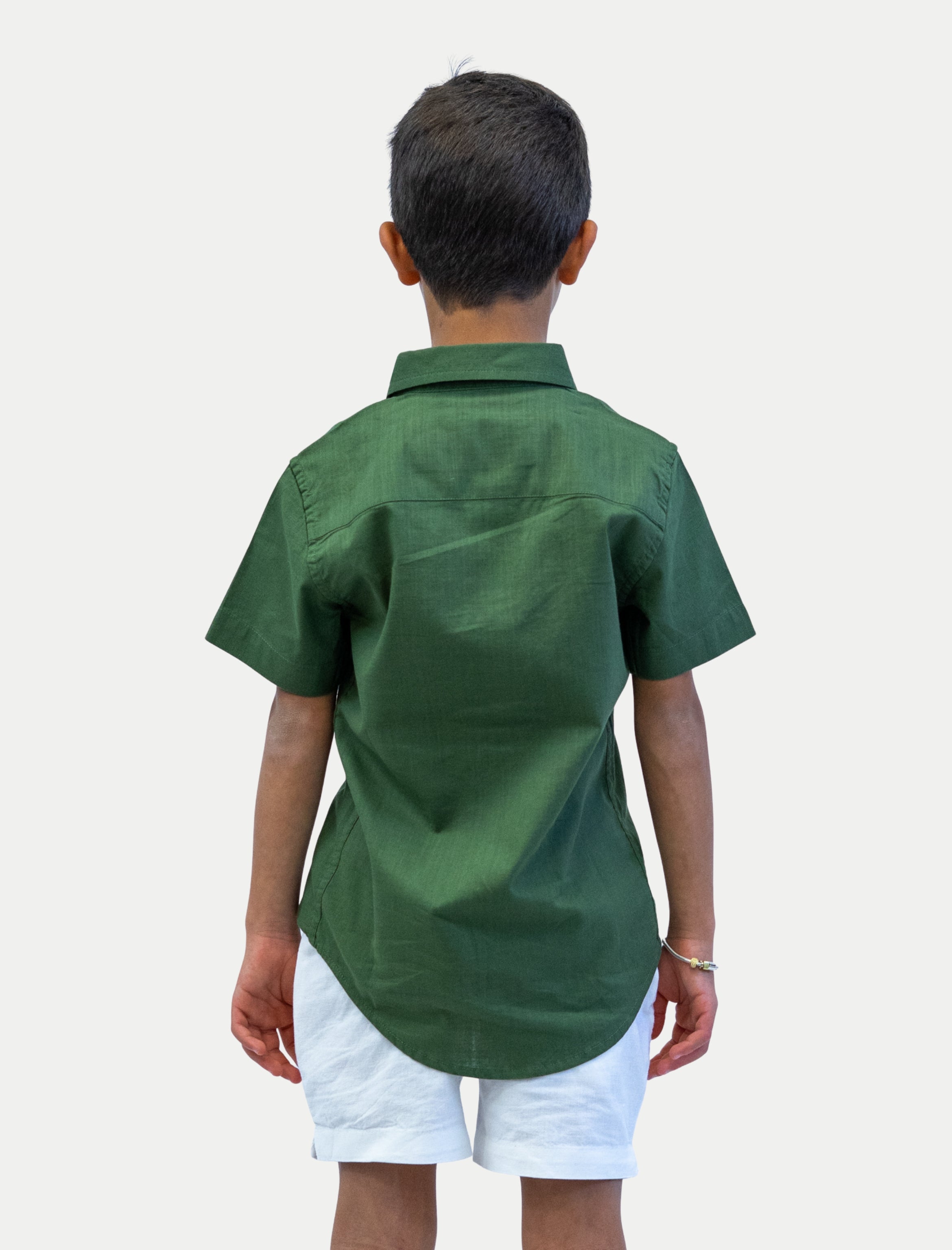 Camisa olivo para niño en algodón slub vista de espalda