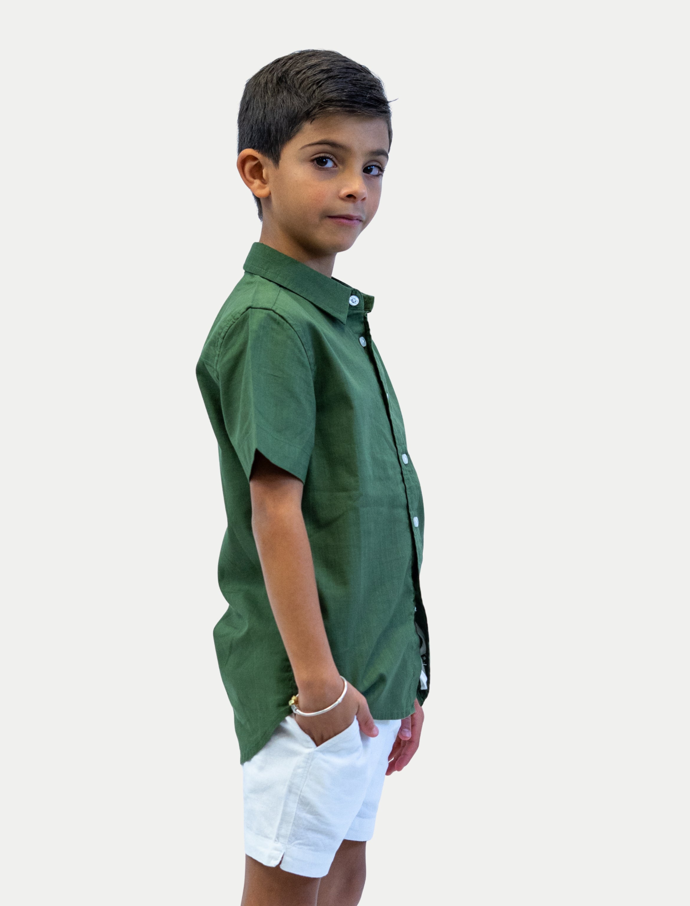 Camisa olivo para niño en algodón slub vista de lado