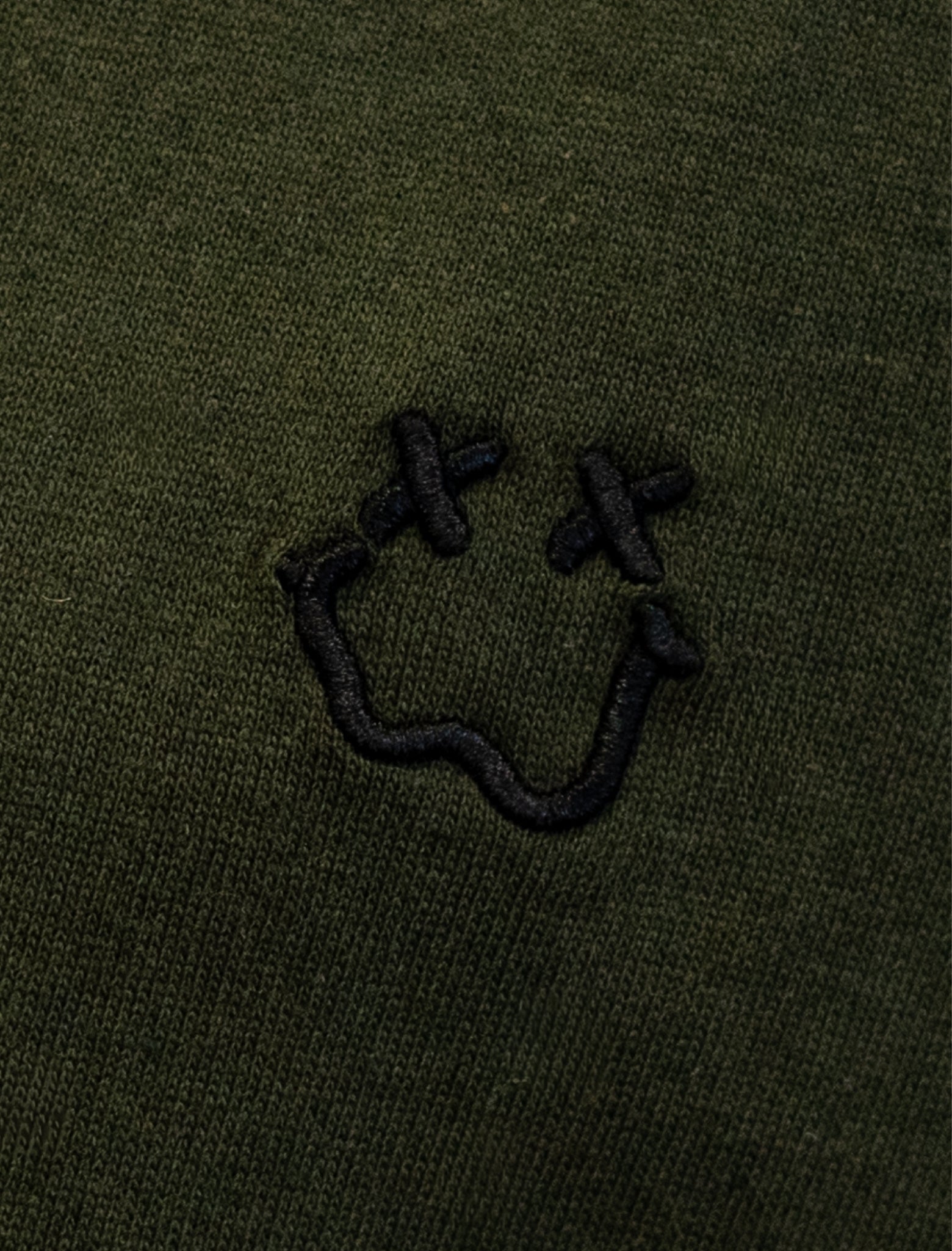 Detalle Diamond Finish Smile XX color olivo