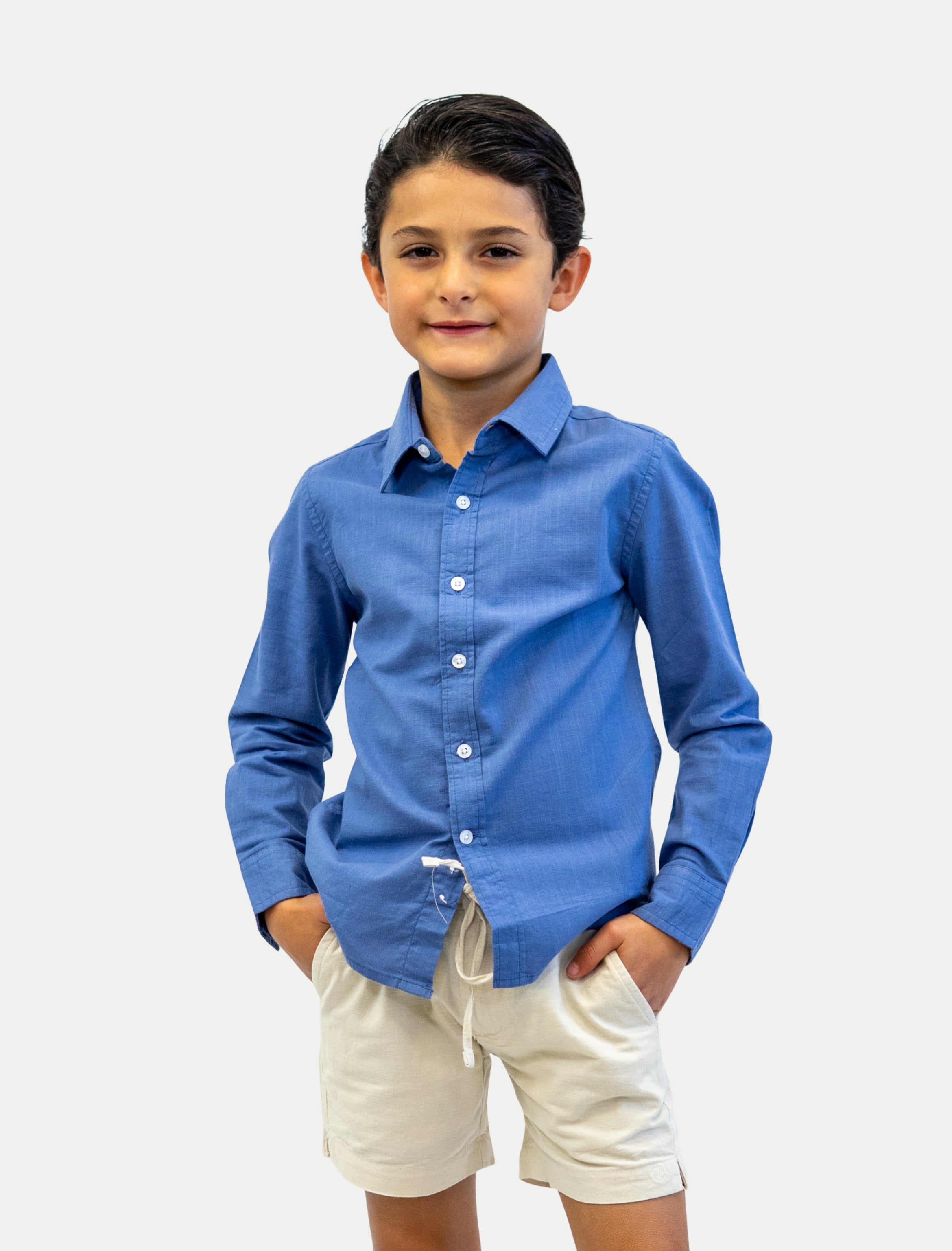 Camisa azul para niño en algodón slub vista de frente