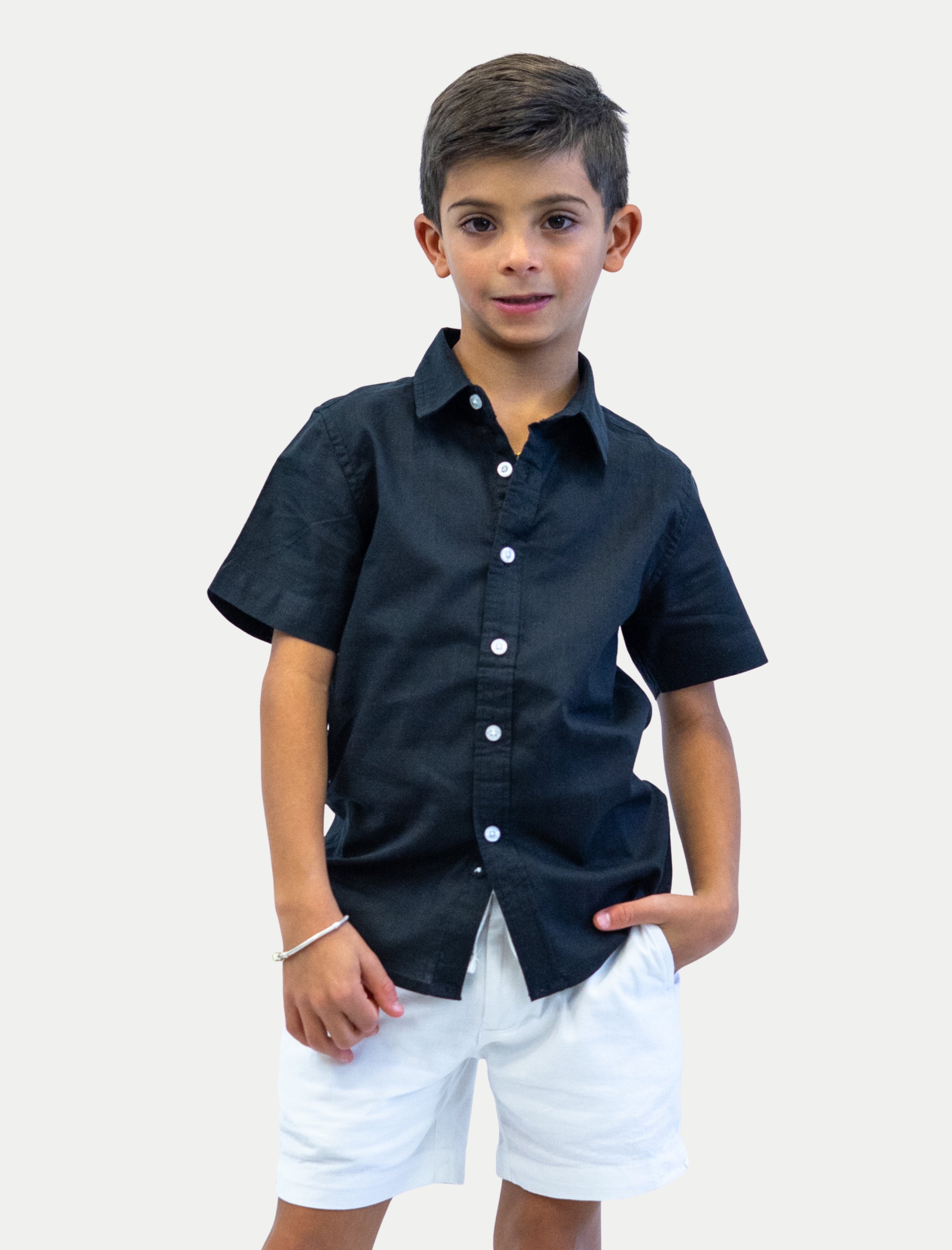 Camisa negra para niño en algodón slub vista de frente