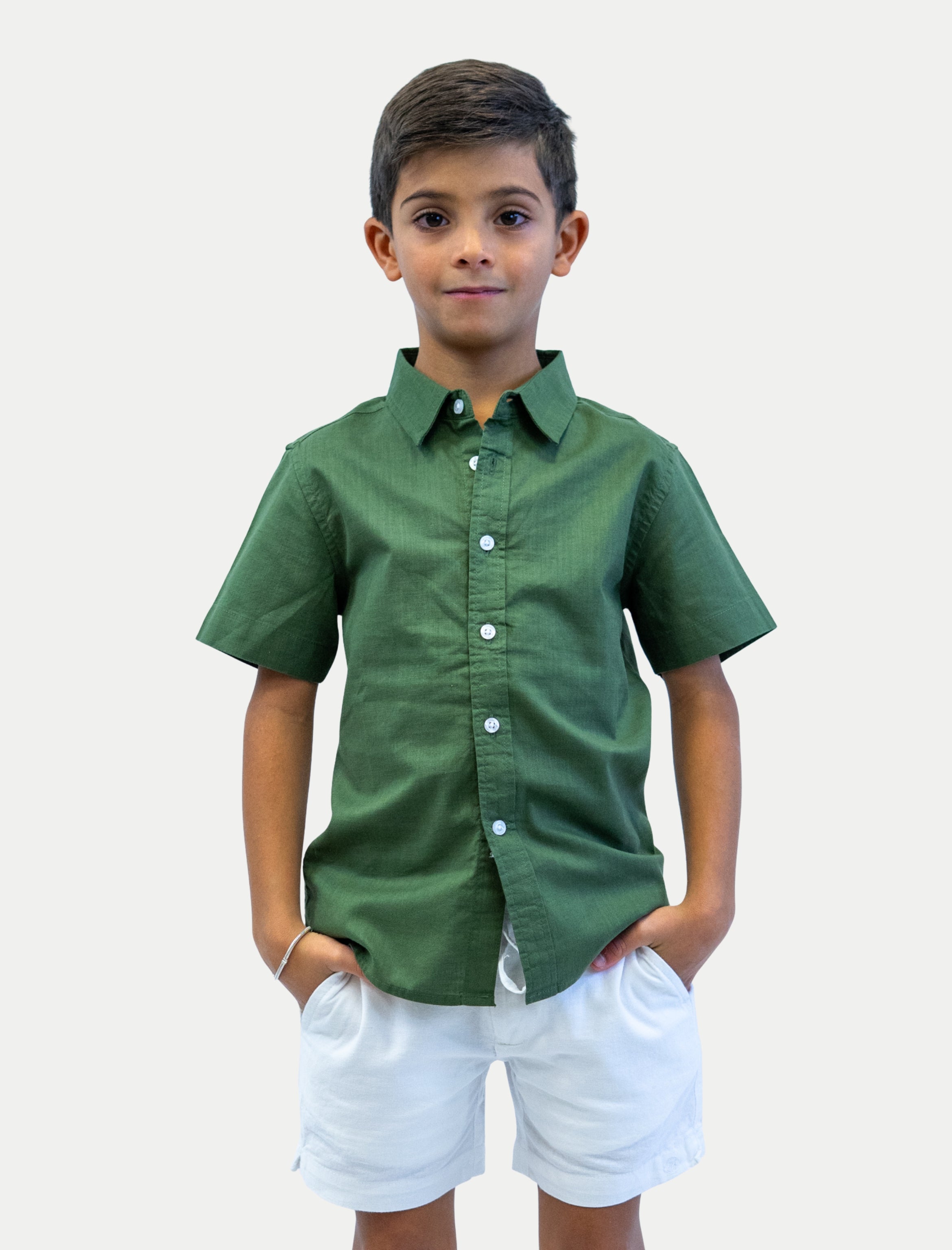 Camisa olivo para niño en algodón slub vista de frente