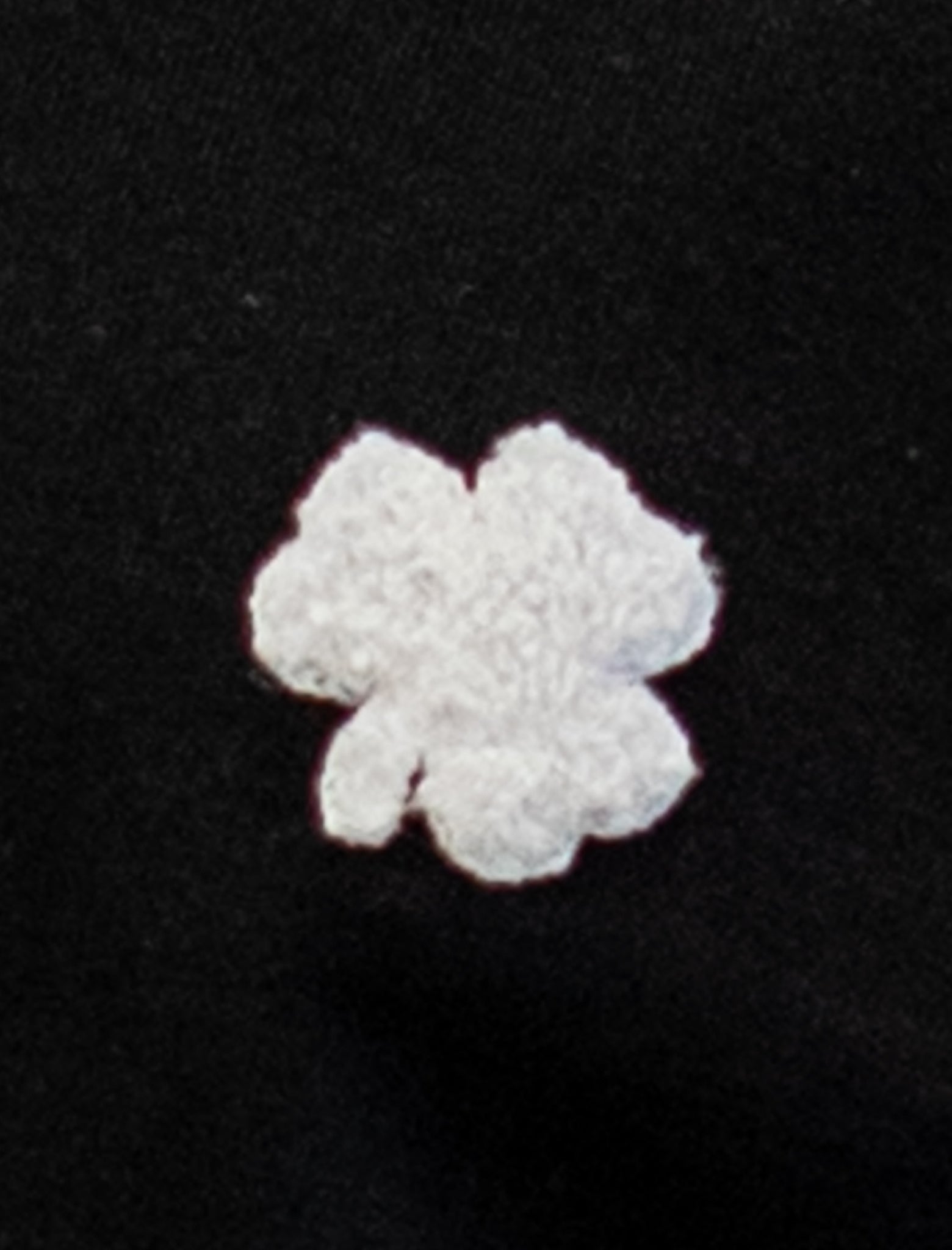 Detalle Diamond Finish Lucky color negro