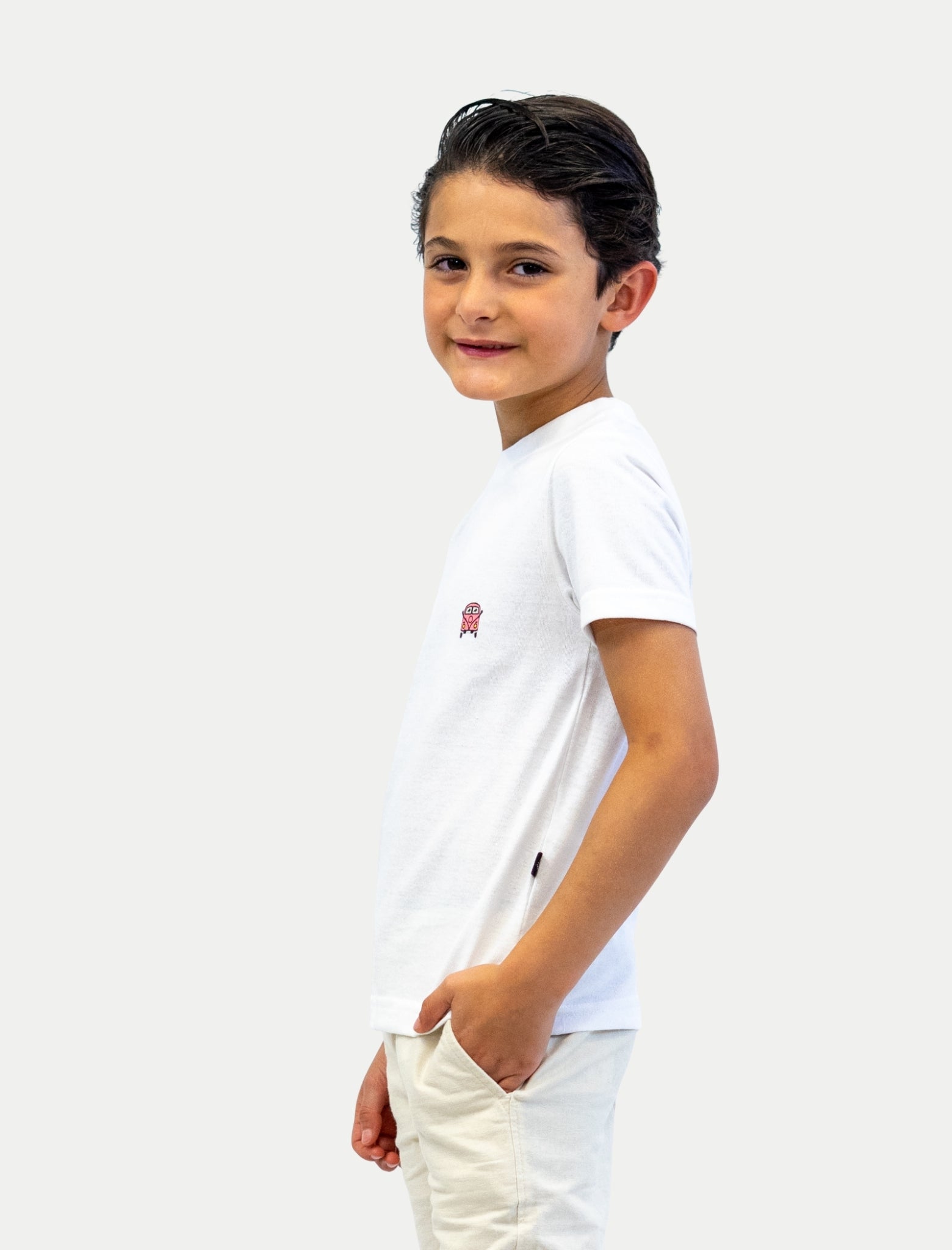 Playera Minivan para niño color blanco vista lateral