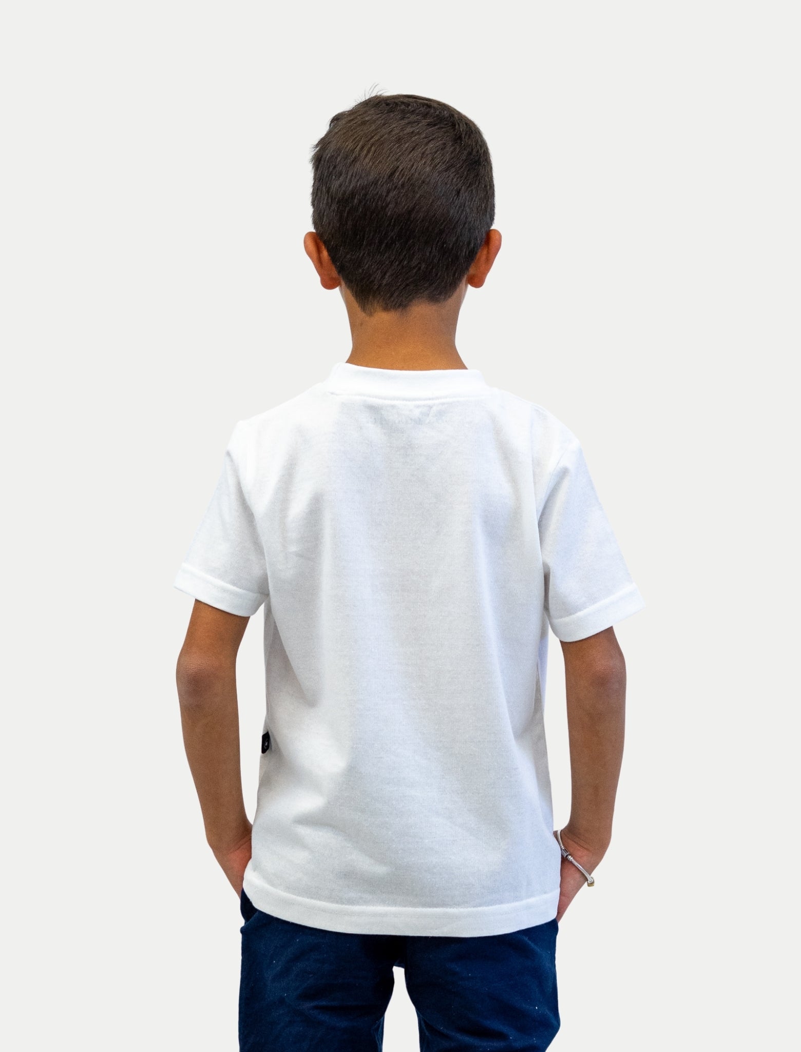 Playera Smile XX para niño color blanco vista posterior