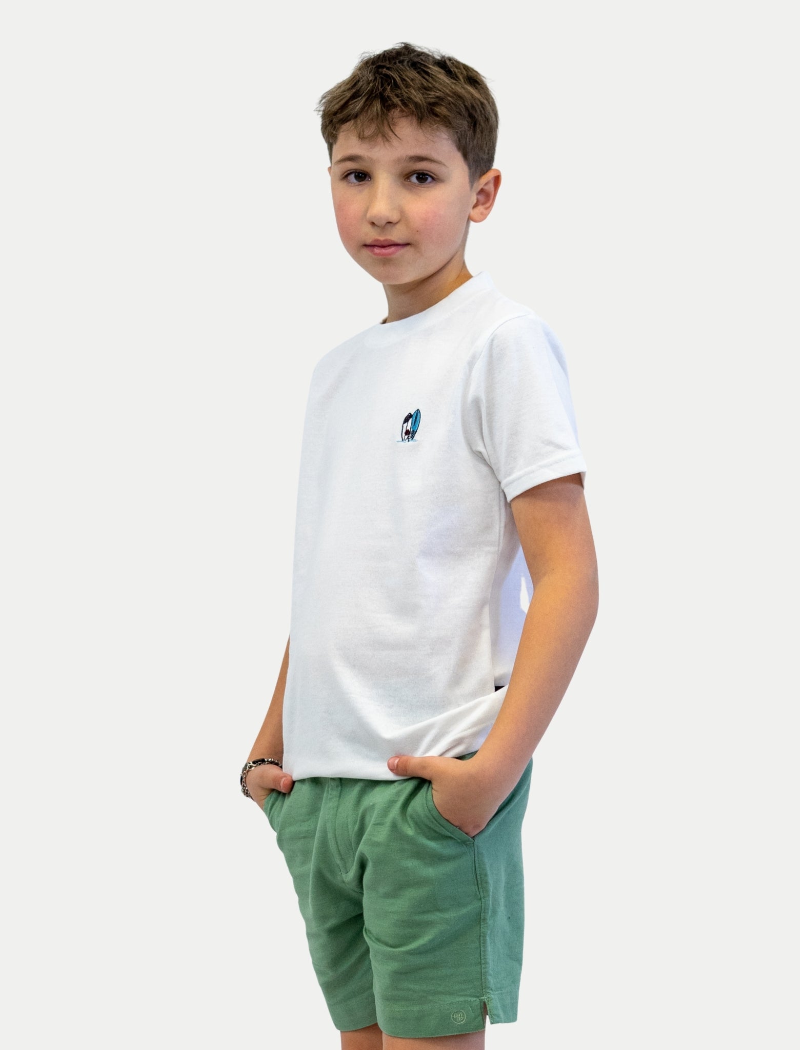 Playera Surf para niño color blanco vista lateral